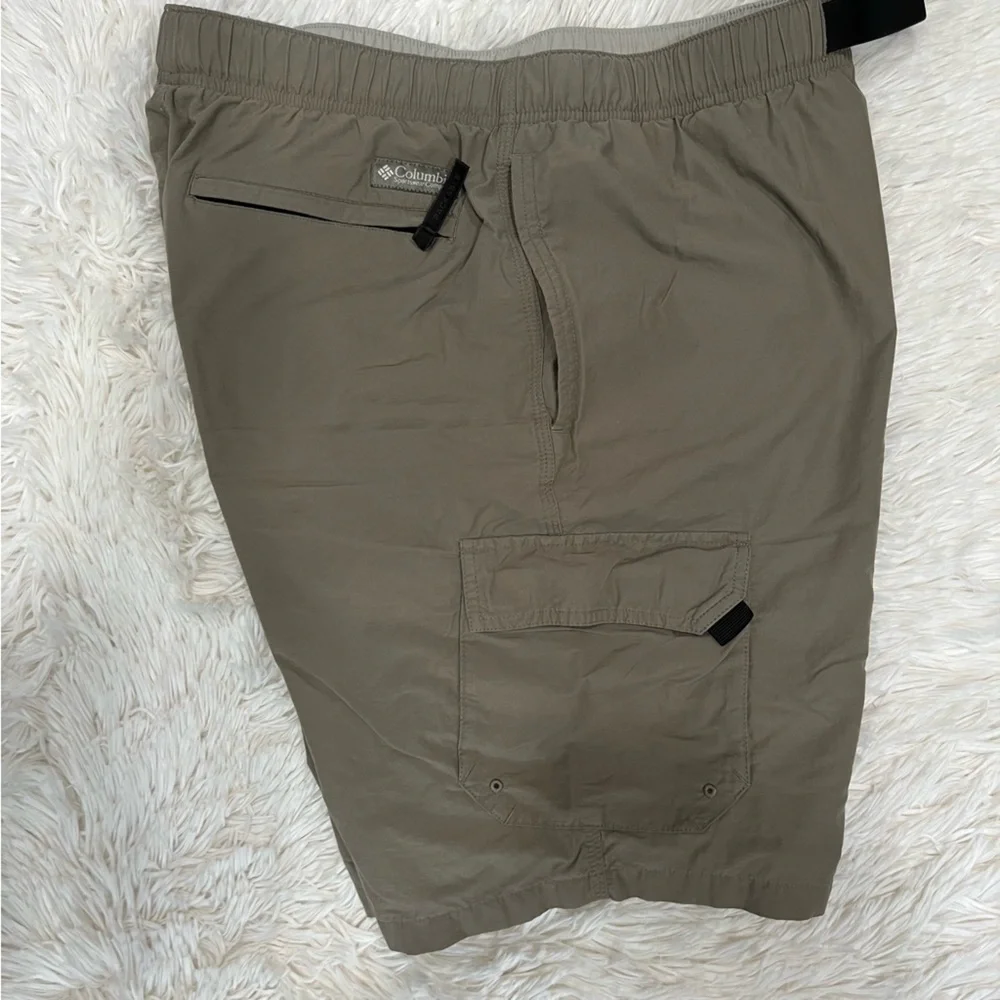 Columbia‎ sportswear Mens 9” Cargo hiking shorts size M